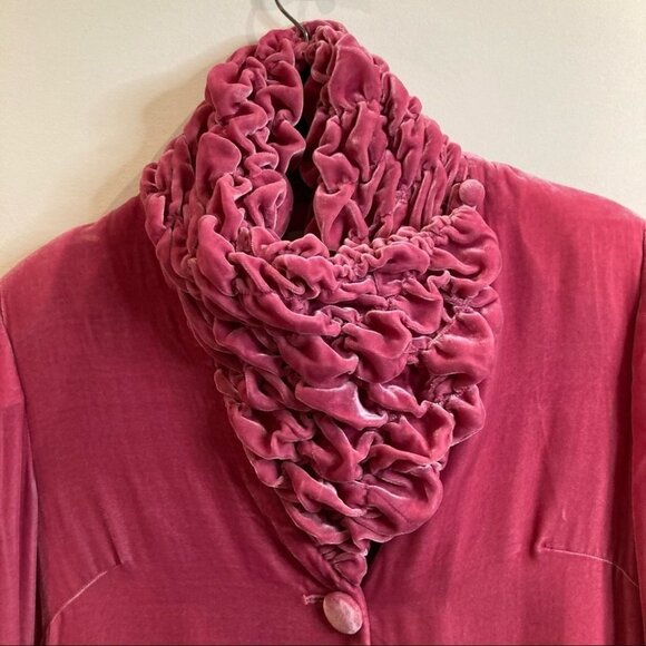 TATUM & OLIVIA Sz M 100% Silk Ruffled Collar Velveteen Mid-Thigh Coat Jacket - Picture 2 of 10